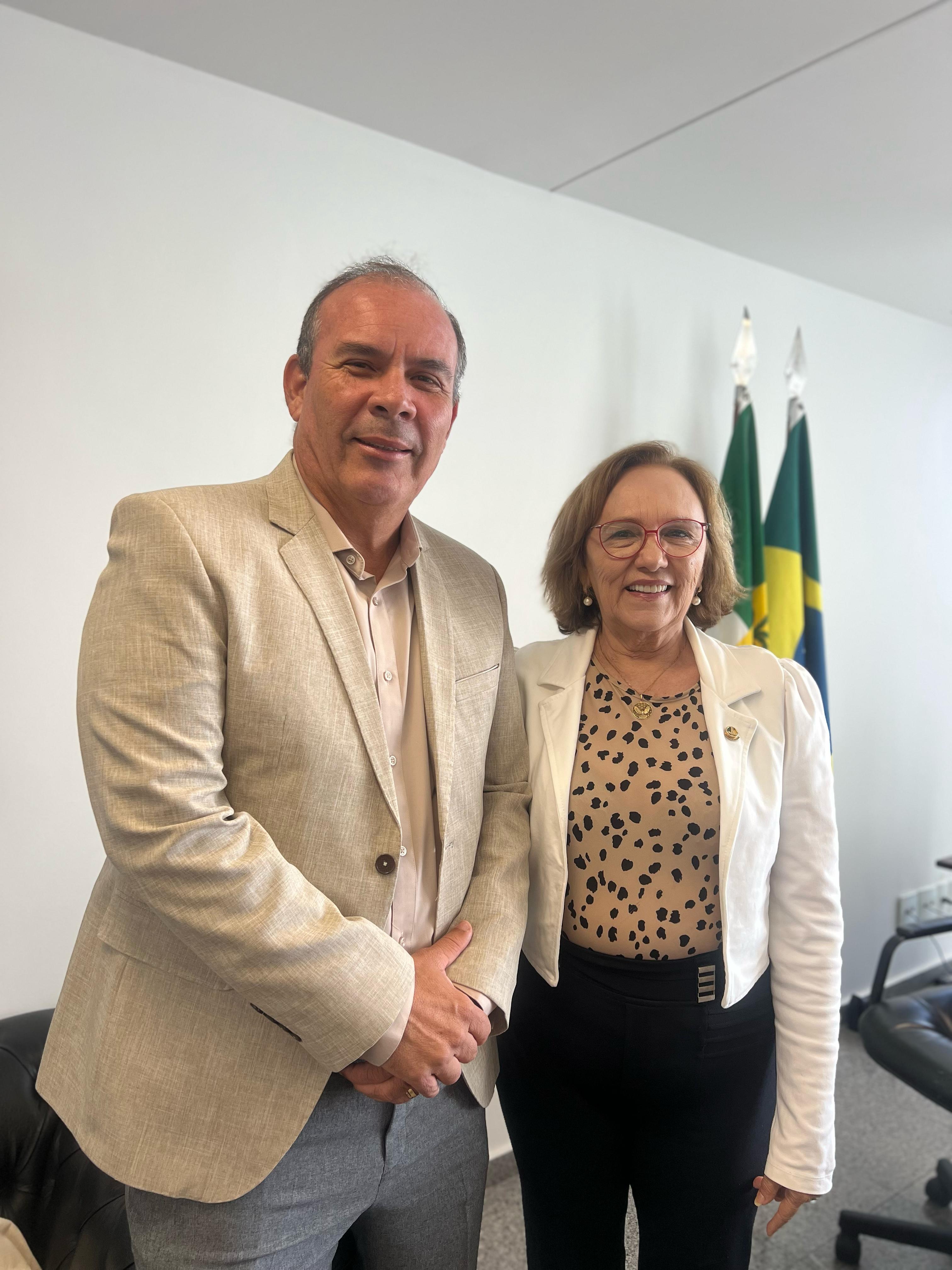 Em Brasília, APER busca apoio para Projeto de LEI que deve garantir energia solar para todos